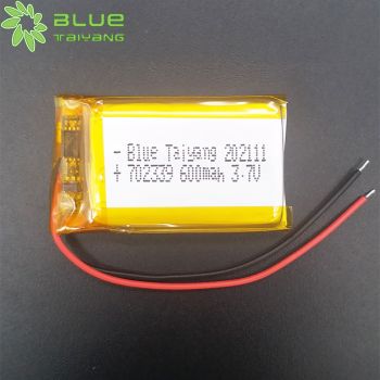 702339 600mah 3.7v 可充電聚合物鋰電池 小型健康穿戴充電電池